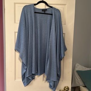 Blue cardigan with mid length sleeves